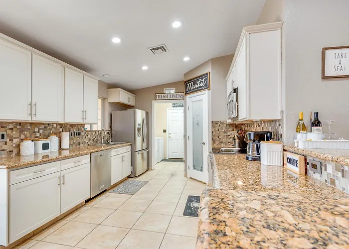 Ferienhaus Havasu Escape: Patio, Pool + Grill! *