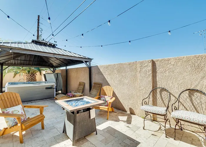 Havasu Escape: Patio, Pool + Grill!